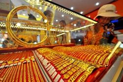 Giá vàng hôm nay (8-8): Chênh lệch vàng trong nước và thế giới được thu hẹp