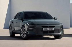 Hyundai Elantra 2027 'cháy hàng' với hơn 11.000 đơn bán xe trong 24 giờ