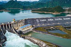 Đóng 1 cửa xả đáy hồ thủy điện Tuyên Quang vào sáng mai, 9/8