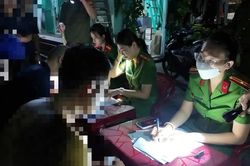 Hơn 120 cảnh sát bất ngờ xuất hiện tại chợ đầu mối lúc rạng sáng