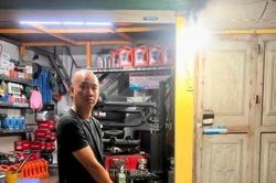 Bắt giữ nghi phạm trộm 2 bánh của ô tô đỗ trong khu đô thị ở Hà Nội