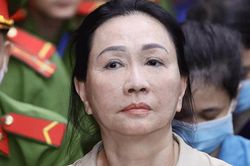 Đôi bông tai kim cương của bà Trương Mỹ Lan được định giá hơn 9,4 tỷ đồng