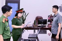 Khởi tố cai thầu để công nhân ngã cột điện tử vong
