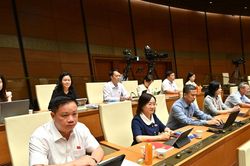 Đề xuất ph&acirc;n cấp, ph&acirc;n quyền mạnh trong lĩnh vực qu&acirc;n sự, quốc ph&ograve;ng