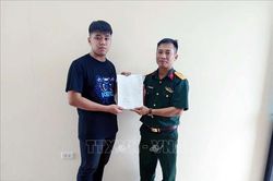 Những l&aacute; đơn t&igrave;nh nguyện 'tiếp lửa' m&ugrave;a tuyển qu&acirc;n