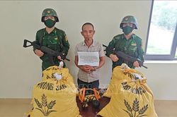 Bắt đối tượng vận chuyển trái phép hàng trăm kilogram vật liệu nổ ở khu vực biên giới