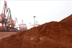 Xuất khẩu đất hiếm của Trung Quốc sang Nhật Bản v&agrave; Mỹ giảm mạnh