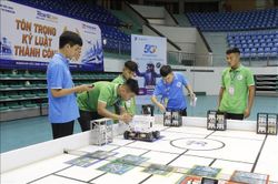 Khơi dậy niềm đam mê khoa học công nghệ, sáng tạo cho học sinh, sinh viên