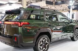 SUV hạng D thiết kế hầm hố, công suất 180 mã lực, giá hơn 1,5 tỷ đồng