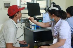 Hà Nội thu hút bác sĩ về trạm y tế, tạo điều kiện để người dân tiếp cận các dịch vụ y tế kỹ thuật cao