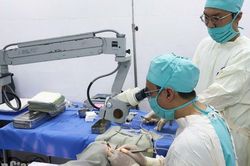 Mổ mắt miễn phí cho 201 bệnh nhân nghèo tại An Biên