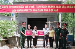 Vì nghĩa cử nhân văn