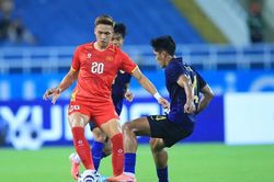 Tuyển Việt Nam hạ Campuchia 3-1: Ngôi đầu bảng A và những bài toán nan giải của HLV Kim Sang-sik