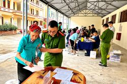 Chung tay thu nhận ADN thân nhân liệt sĩ