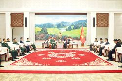 Hợp tác quốc phòng - an ninh giữa Việt Nam và Lào ngày càng hiệu quả