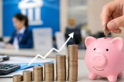 Lãi suất tiết kiệm tháng 8: Ngân hàng nào đang trả cao nhất?