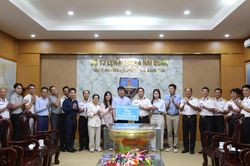 V&ugrave;ng 4 Hải qu&acirc;n tiếp nhận c&acirc;y giống hưởng ứng Chương tr&igrave;nh &ldquo;Xanh h&oacute;a Trường Sa&rdquo;