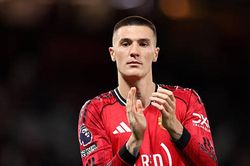 Manchester United đón tin vui khi Benjamin Sesko tăng tốc phục hồi chấn thương trước mùa giải mới