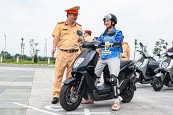 R&agrave; so&aacute;t dữ liệu GPLX, triển khai đợt đ&agrave;o tạo kỹ năng l&aacute;i xe m&aacute;y tr&ecirc;n to&agrave;n quốc