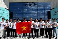 7/8 học sinh Việt Nam đoạt huy chương ngay lần đầu dự Olympic Trí tuệ nhân tạo quốc tế