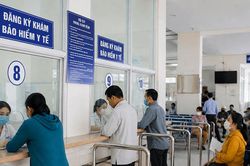 Đề xuất nâng mức hỗ trợ đóng bảo hiểm y tế cho các đối tượng chính sách, hộ cận nghèo