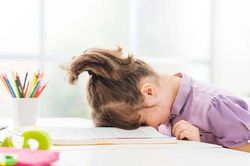 Sai lầm khi bố trí góc học tập khiến trẻ nhanh mỏi lưng và giảm tập trung
