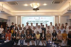 Chăm sóc trẻ em mồ côi: Khi nuôi dưỡng thôi chưa đủ
