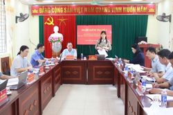 Đo&agrave;n Kiểm tra số 1 của Ban Thường vụ Tỉnh ủy l&agrave;m việc với Ban Thường vụ Đảng ủy x&atilde; Thanh Long