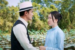 Bị bắt gặp giữa chốn đông người, cặp sao truyền hình khiến dân mạng đồng loạt 'đẩy thuyền'
