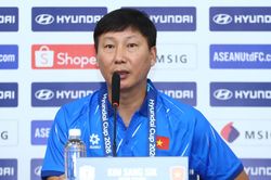 HLV Kim Sang-sik: 'Mong Đình Bắc hiểu tấm lòng của tôi'