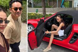 Thanh Hằng thích thú lái Porsche gần 6 tỷ đưa chồng đi hẹn hò cuối tuần