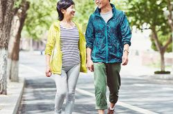 Đi bộ đúng cách giúp giảm căng thẳng như thế nào?