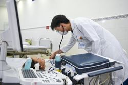 Trường Y đầu ti&ecirc;n c&ocirc;ng bố điểm chuẩn