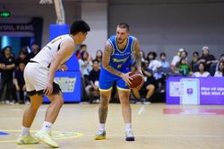 Ho Chi Minh City Wings giữ hy vọng cạnh tranh suất playoffs