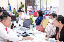 Trường ĐH Kinh tế - Tài chính TPHCM: Ngành Luật dẫn đầu với 20 điểm