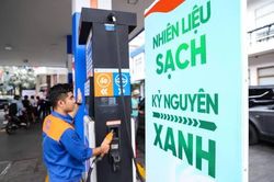[VIDEO] Ethanol nhập khẩu giá rẻ gây khó khăn cho xăng E10 trong nước