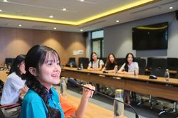 ĐH Kinh tế TPHCM công bố điểm chuẩn, ngành cao nhất lấy 97/100