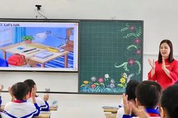 Tuyên Quang chuyển từ 'quản lý giáo dục' sang 'quản trị phát triển giáo dục'