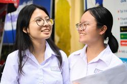 Nhiều trường đại học 'hot' công bố điểm chuẩn từ trưa nay