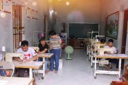 Sinh ra mất một nửa cánh tay, người phụ nữ mở lối cho hơn 720 người khuyết tật