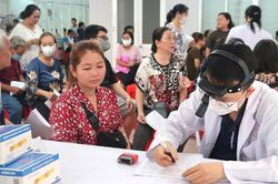 Ngày hội chăm sóc sức khỏe phụ nữ và nhân dân phường Phú Nhuận