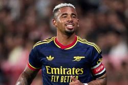 Thương vụ Gabriel Jesus gia nhập Napoli gặp bế tắc v&igrave; r&agrave;o cản lương 9 triệu euro mỗi năm