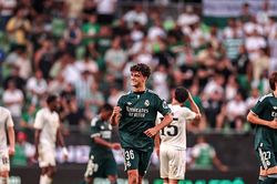 Real Madrid đánh bại Ferencvaros 2-1: Dấu ấn của Mario Rivas cùng tân binh Carlos Espi