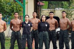 Những bông hồng thép của cảnh sát đặc nhiệm