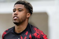 Tân binh Andrey Santos hòa nhập ấn tượng tại Man Utd sau thương vụ 50 triệu bảng từ Chelsea