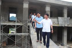 Đồng chí Mùa A Vảng kiểm tra một số dự án, mô hình kinh tế tại 2 xã Sính Phình và Sín Chải