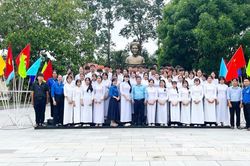 Trường THPT Thủ Khoa Huân: Gieo những 'hạt giống đỏ' cho tương lai