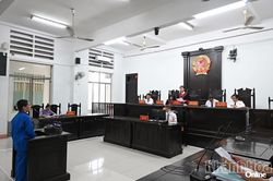 Đối tượng bỏ trốn trong vụ lừa bán thiên thạch dỏm lãnh án