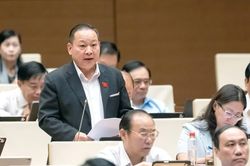 Đại biểu Quốc hội tỉnh L&agrave;o Cai đề nghị bổ sung người biết tiếng d&acirc;n tộc thiểu số l&agrave;m tuy&ecirc;n truyền vi&ecirc;n ph&aacute;p luật