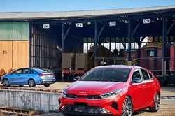 Đánh giá xe Kia K3 kèm bảng giá lăn bánh: Sedan hạng C nhiều tiện nghi từ 584 triệu đồng